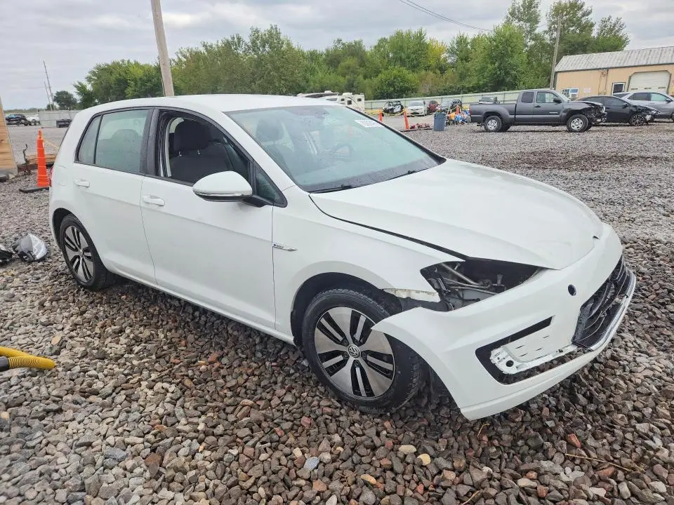 2019 VOLKSWAGEN E-GOLF SE  