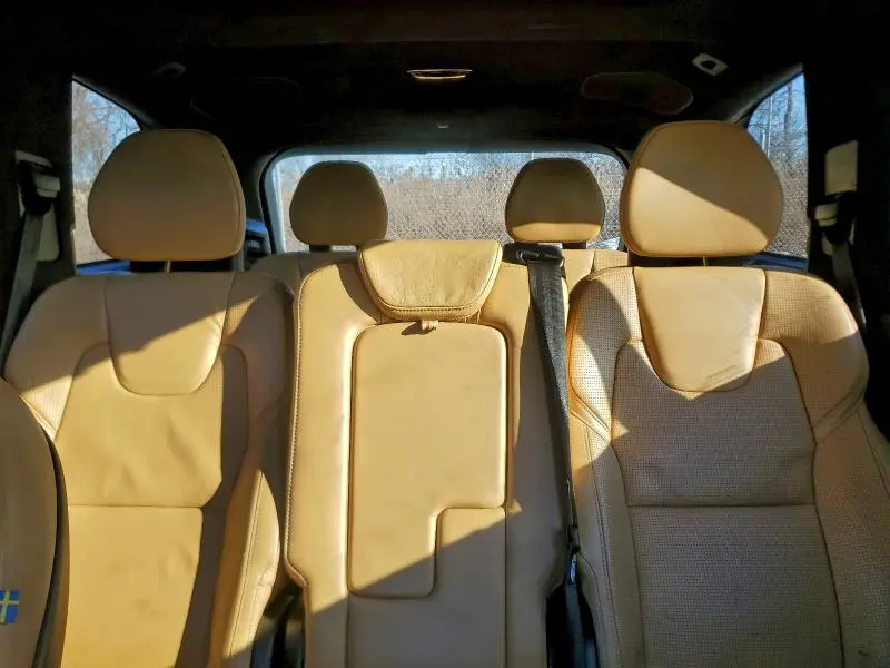 2018 VOLVO XC90 T6  