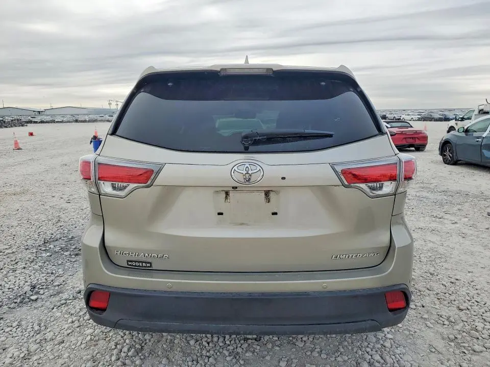 2016 TOYOTA HIGHLANDER LIMITED PLATINUM  