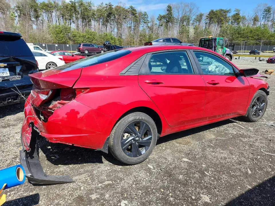 2023 HYUNDAI ELANTRA SEL  