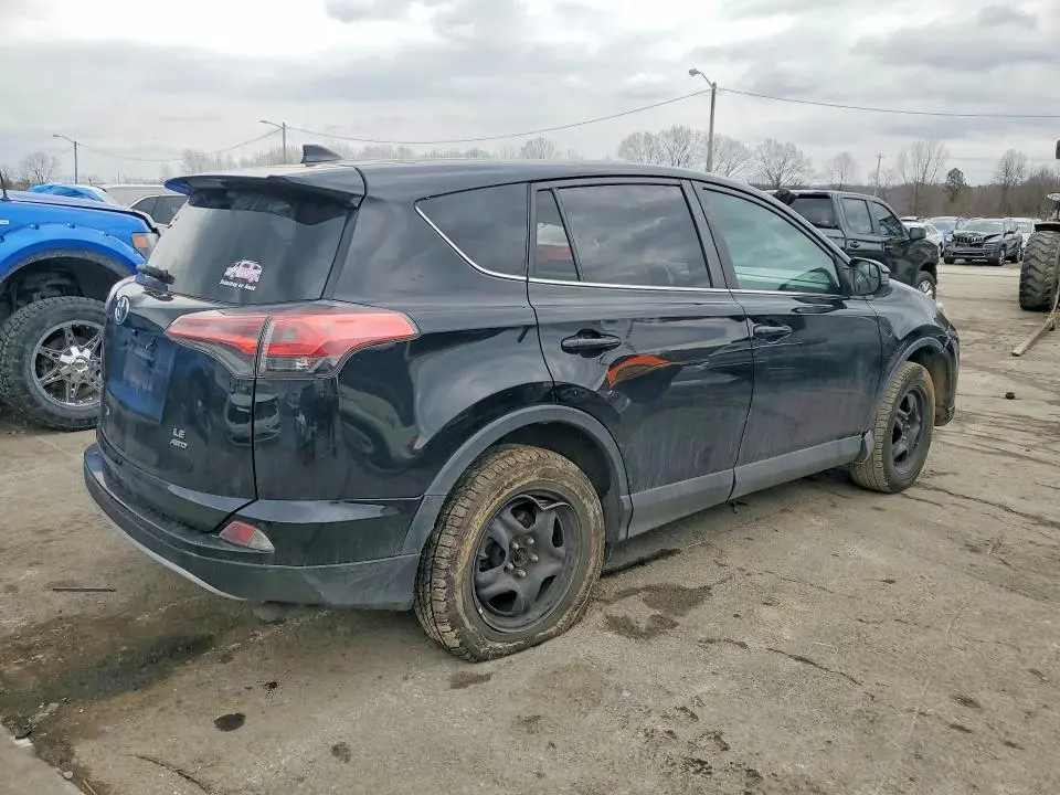 2018 TOYOTA RAV4 LE  