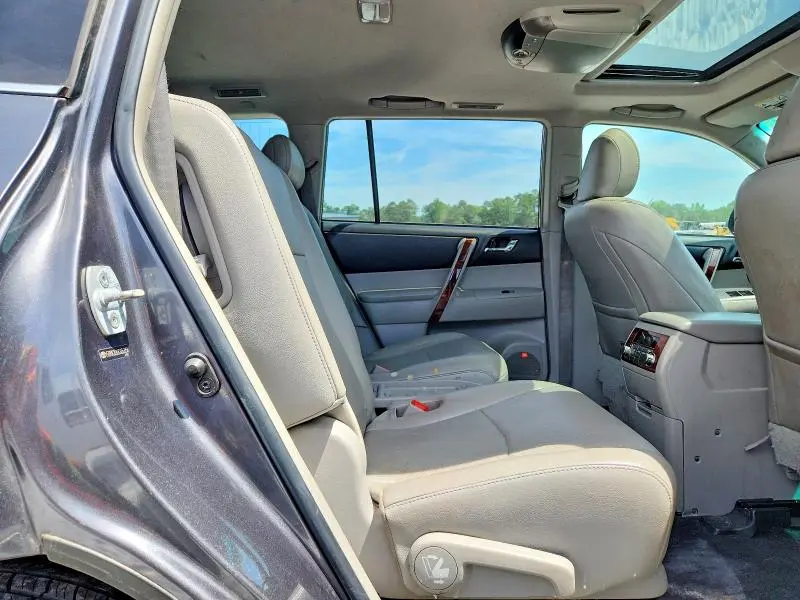 2012 TOYOTA HIGHLANDER LIMITED  