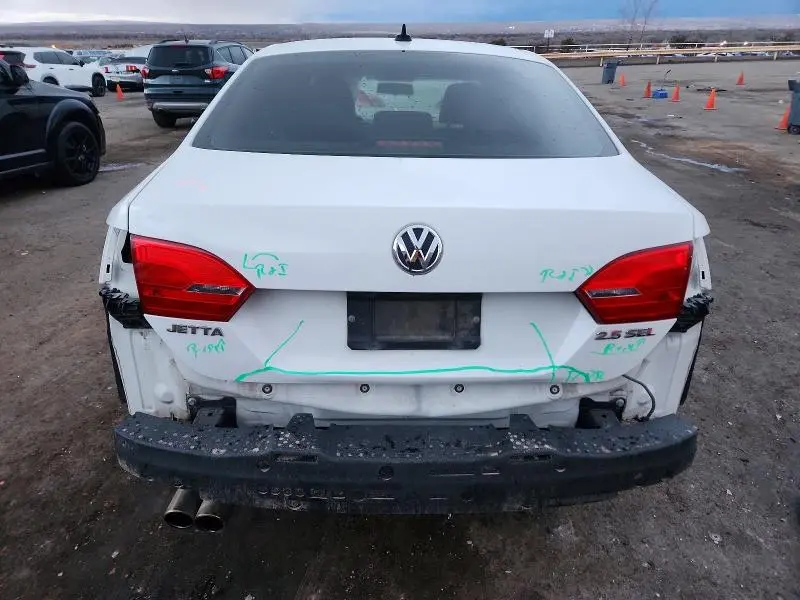 2011 VOLKSWAGEN JETTA SEL  