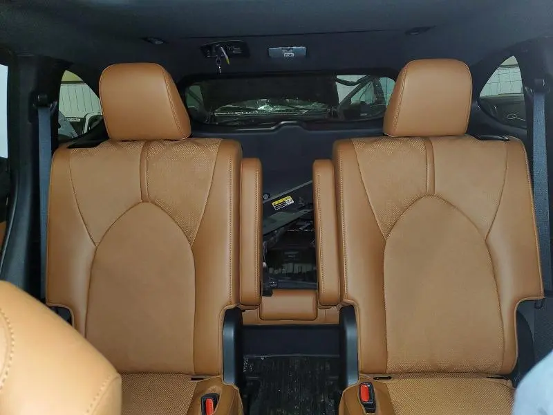 2025 TOYOTA HIGHLANDER PLATINUM  