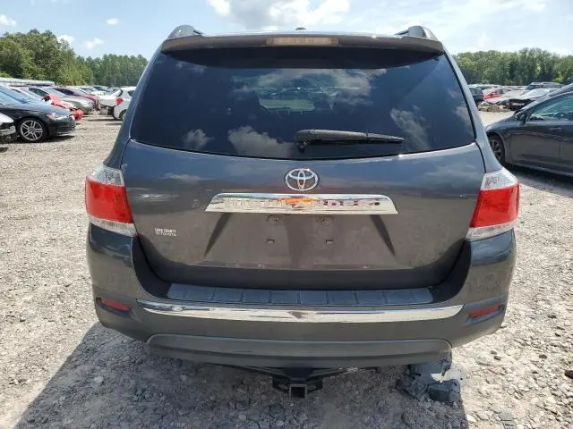2011 TOYOTA HIGHLANDER BASE  