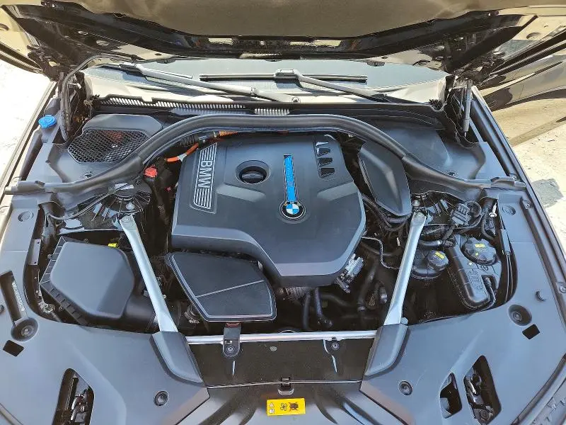 2018 BMW 530E   