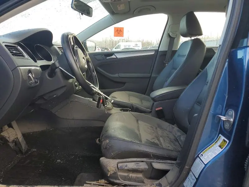 2017 VOLKSWAGEN JETTA SE  