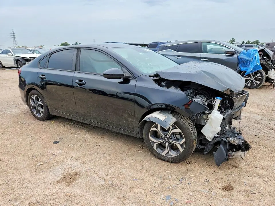 2019 KIA FORTE LXS  
