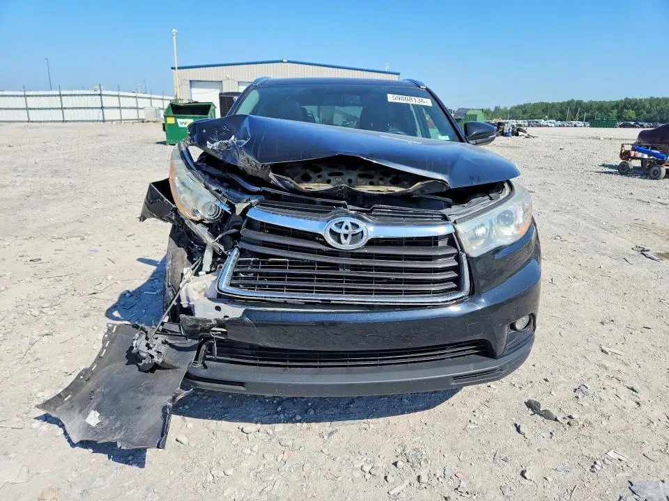 2015 TOYOTA HIGHLANDER XLE  