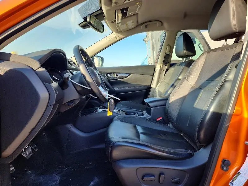 2017 NISSAN ROGUE SL  