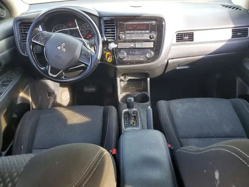 2016 MITSUBISHI OUTLANDER ES  