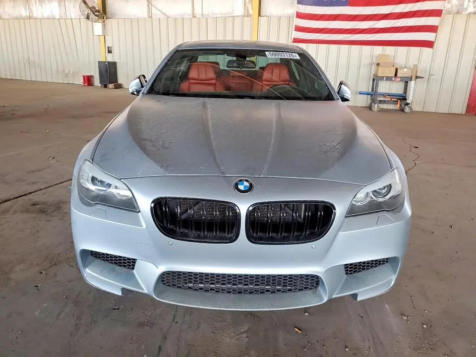 2013 BMW M5   