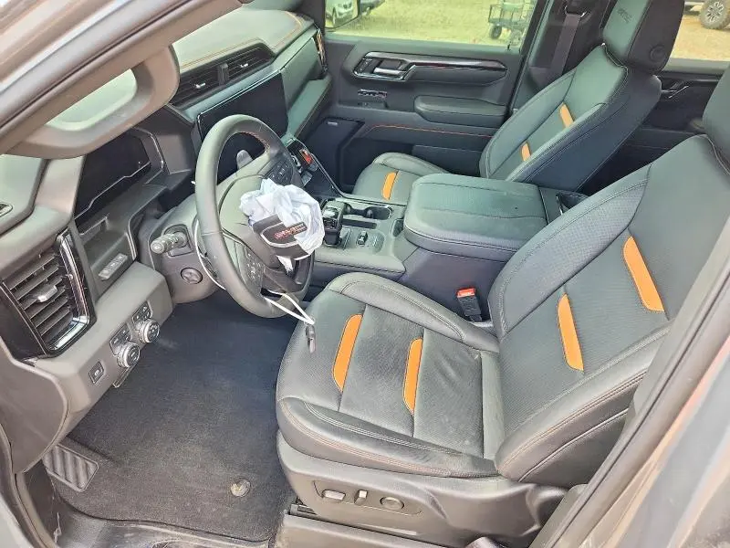 2025 GMC SIERRA K1500 AT4  