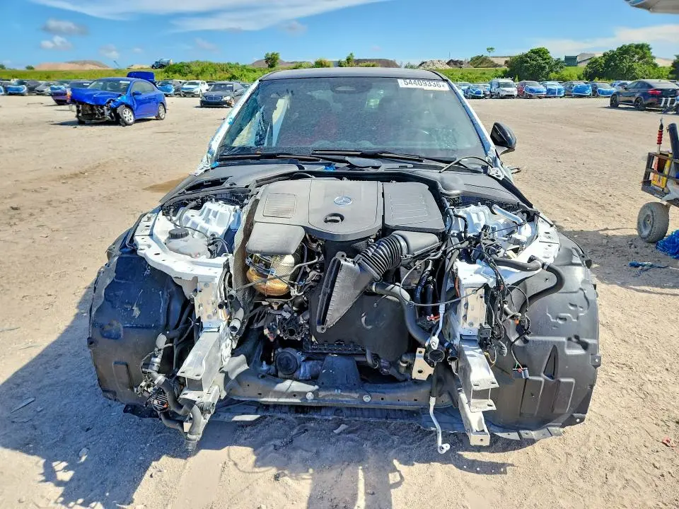 2024 MERCEDES-BENZ C 300  