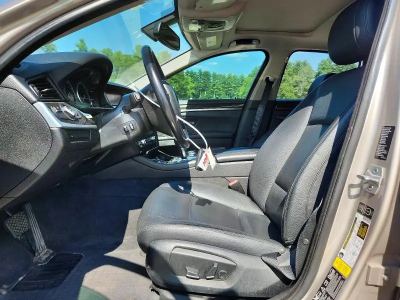 2015 BMW 528 XI  