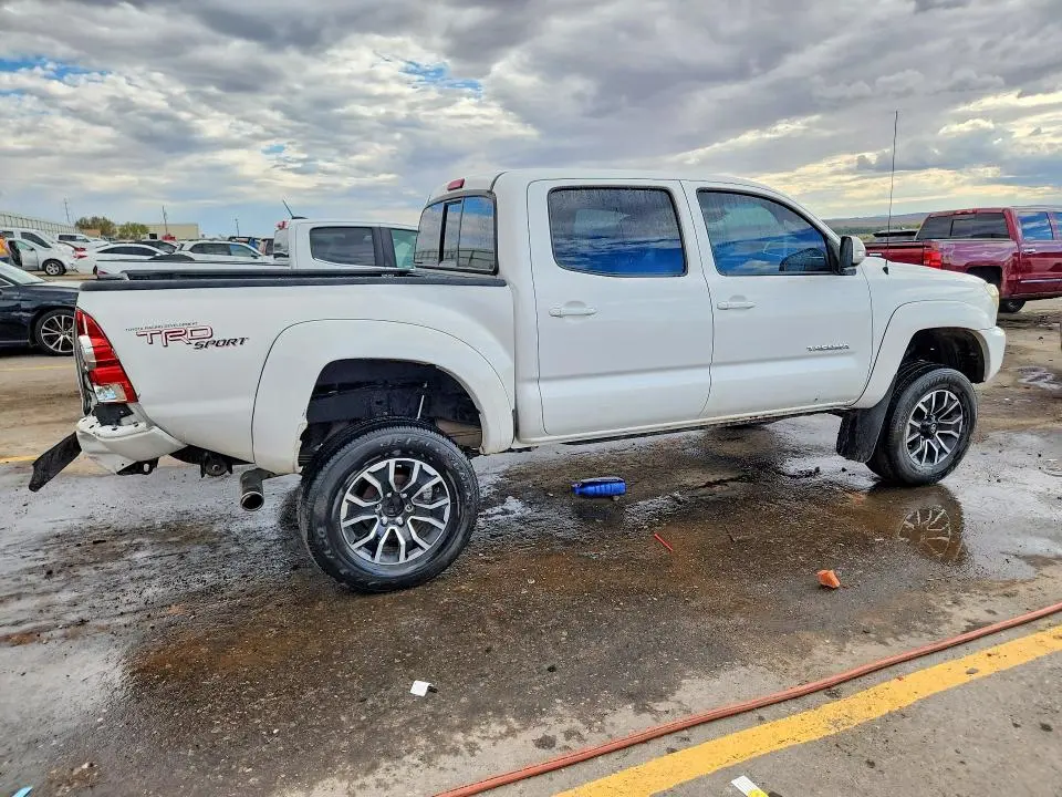 2013 TOYOTA TACOMA V6  