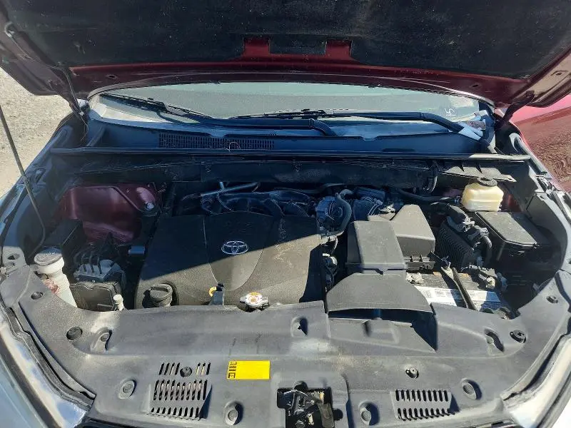 2018 TOYOTA HIGHLANDER XLE  