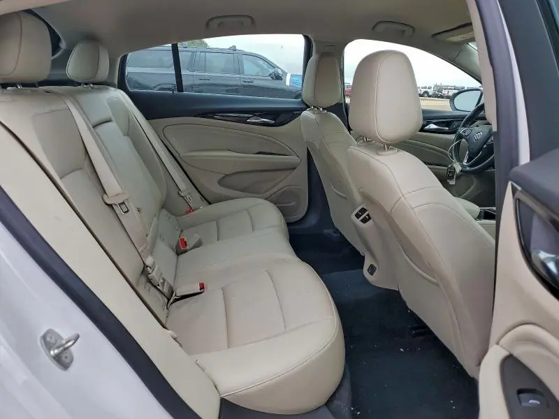 2019 BUICK REGAL ESSENCE  