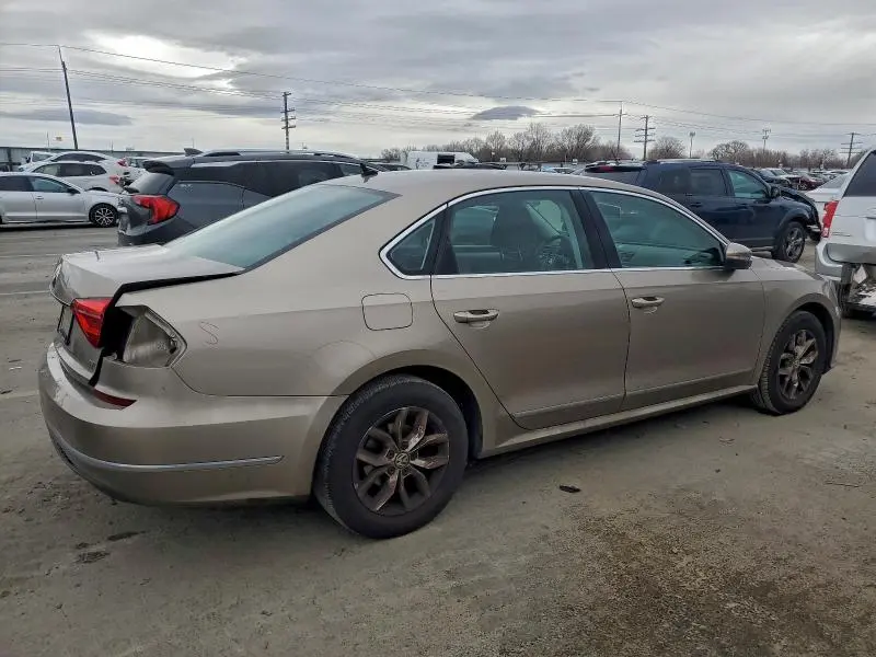 2016 VOLKSWAGEN PASSAT   