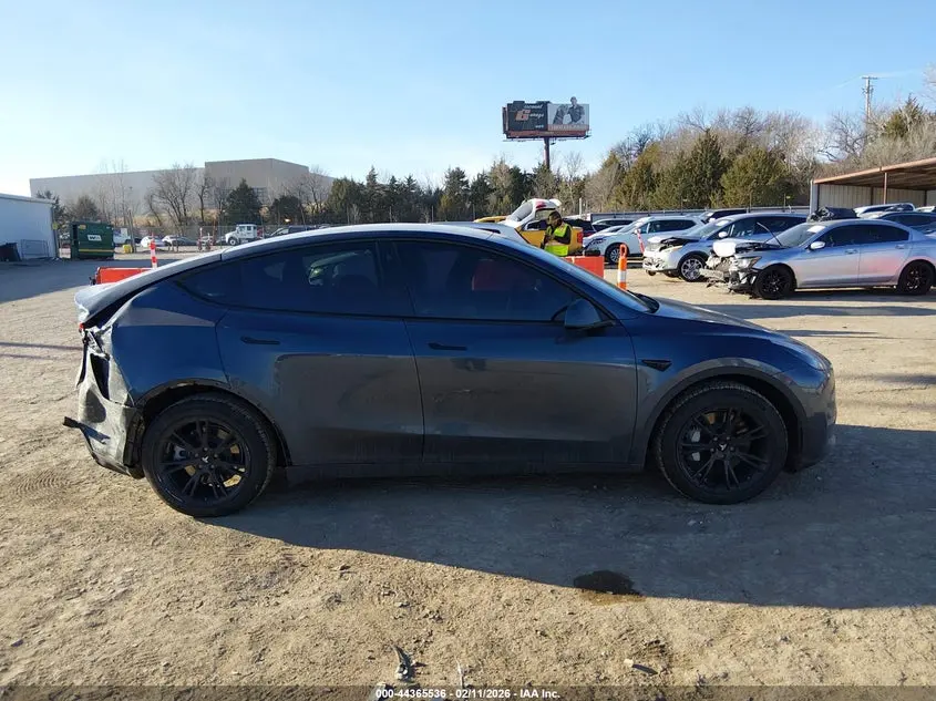 2022 TESLA MODEL Y LONG RANGE DUAL MOTOR ALL-WHEEL DRIVE