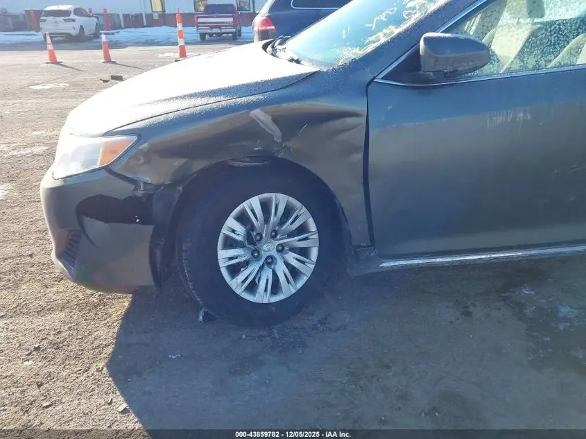 2014 TOYOTA CAMRY LE