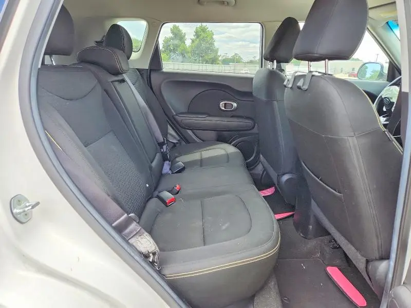 2014 KIA SOUL +  