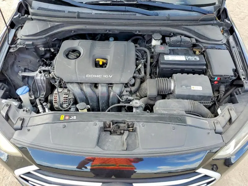 2017 HYUNDAI ELANTRA SE  