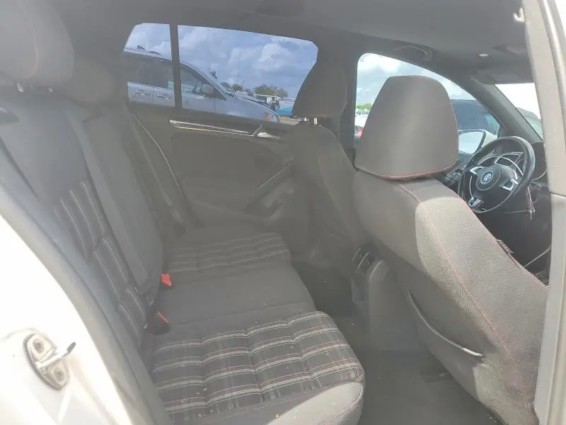 2013 VOLKSWAGEN GTI   