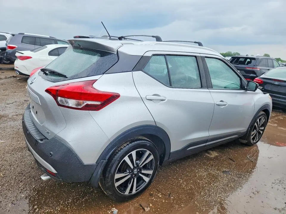 2020 NISSAN KICKS SR  