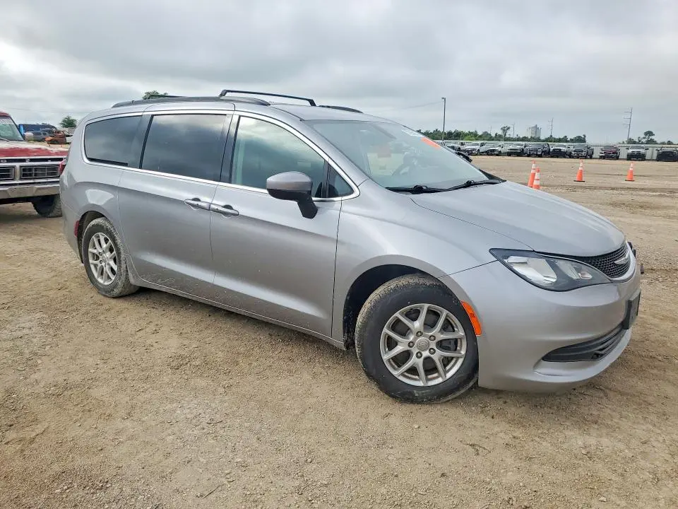 2020 CHRYSLER VOYAGER LXI  