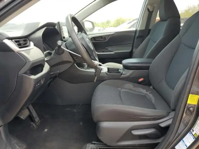 2021 TOYOTA RAV4 LE  