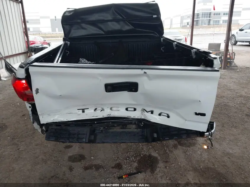 2021 TOYOTA TACOMA SR5 V6