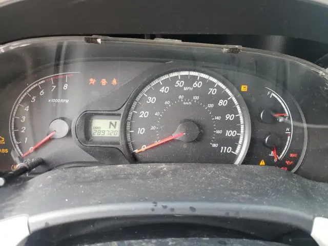 2011 TOYOTA SIENNA LE  
