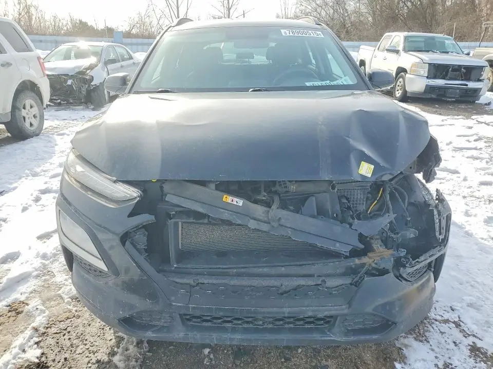 2018 HYUNDAI KONA SE  