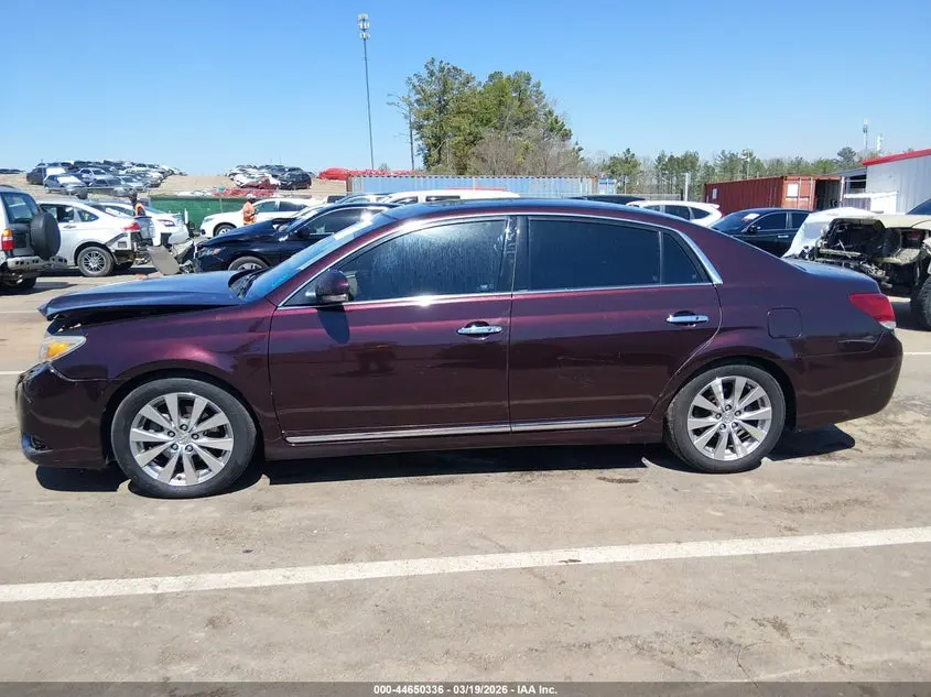 2011 TOYOTA AVALON LIMITED