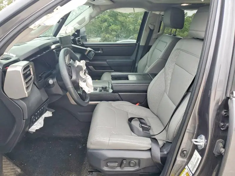 2024 TOYOTA SEQUOIA SR5  