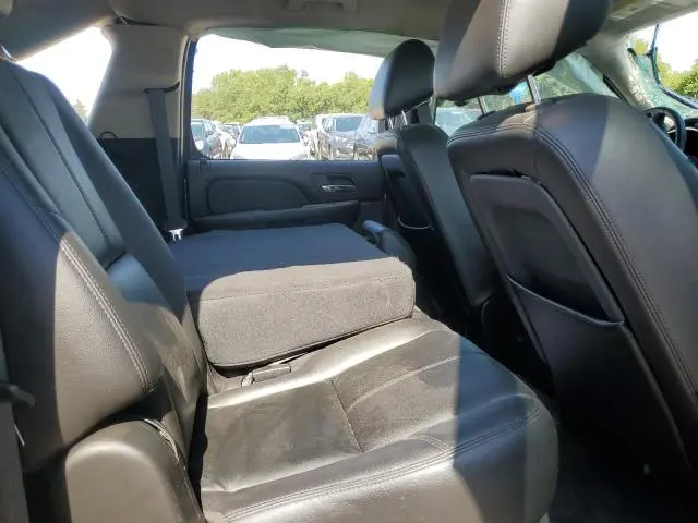 2010 CHEVROLET SUBURBAN K1500 LT  