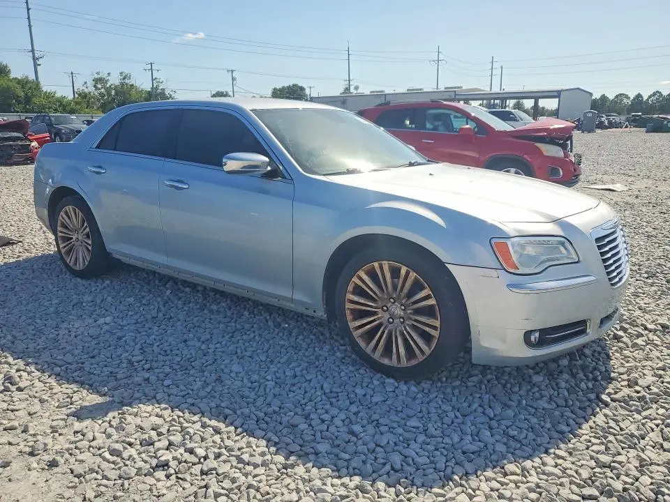 2013 CHRYSLER 300C   