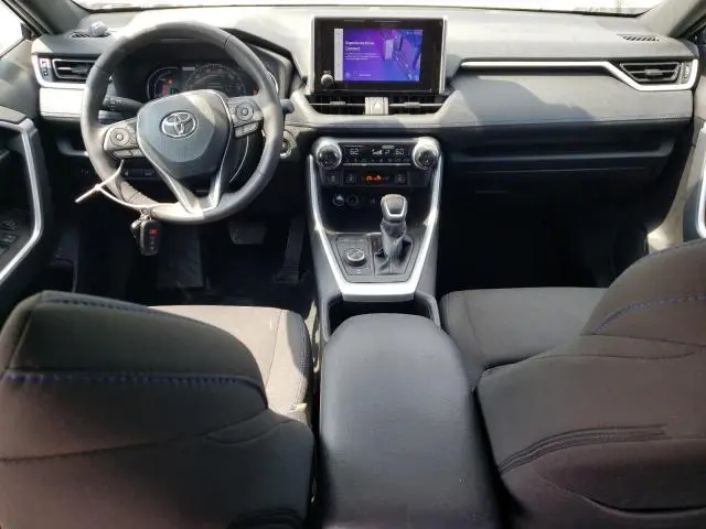 2024 TOYOTA RAV4 SE  