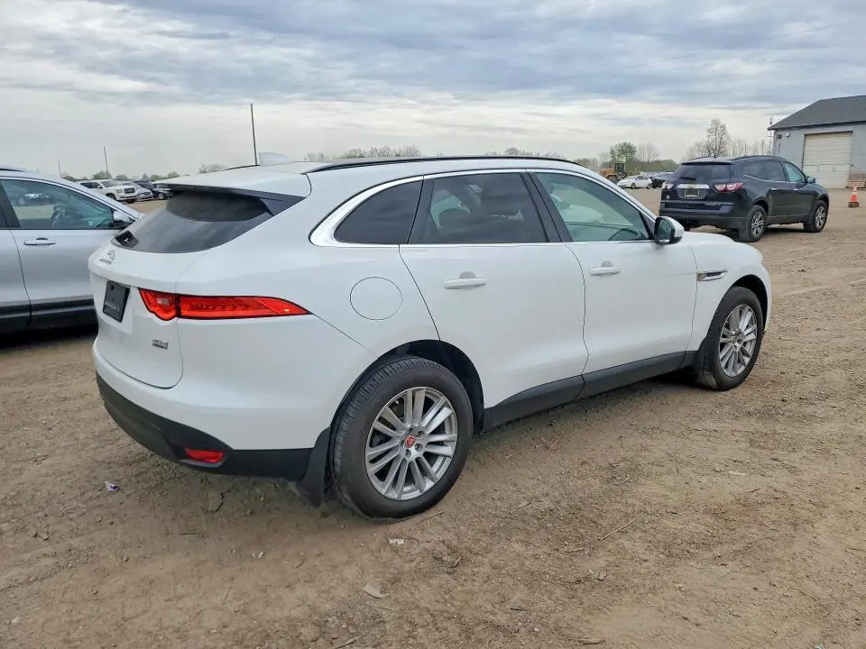 2018 JAGUAR F-PACE PRESTIGE  