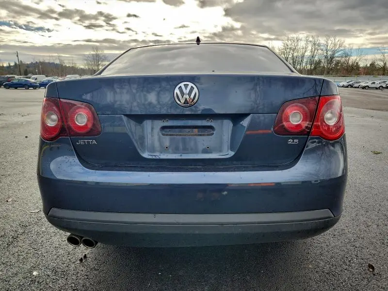 2010 VOLKSWAGEN JETTA S  