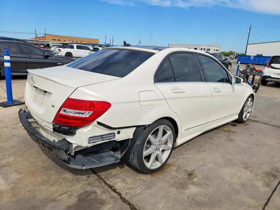 2013 MERCEDES-BENZ C 250  