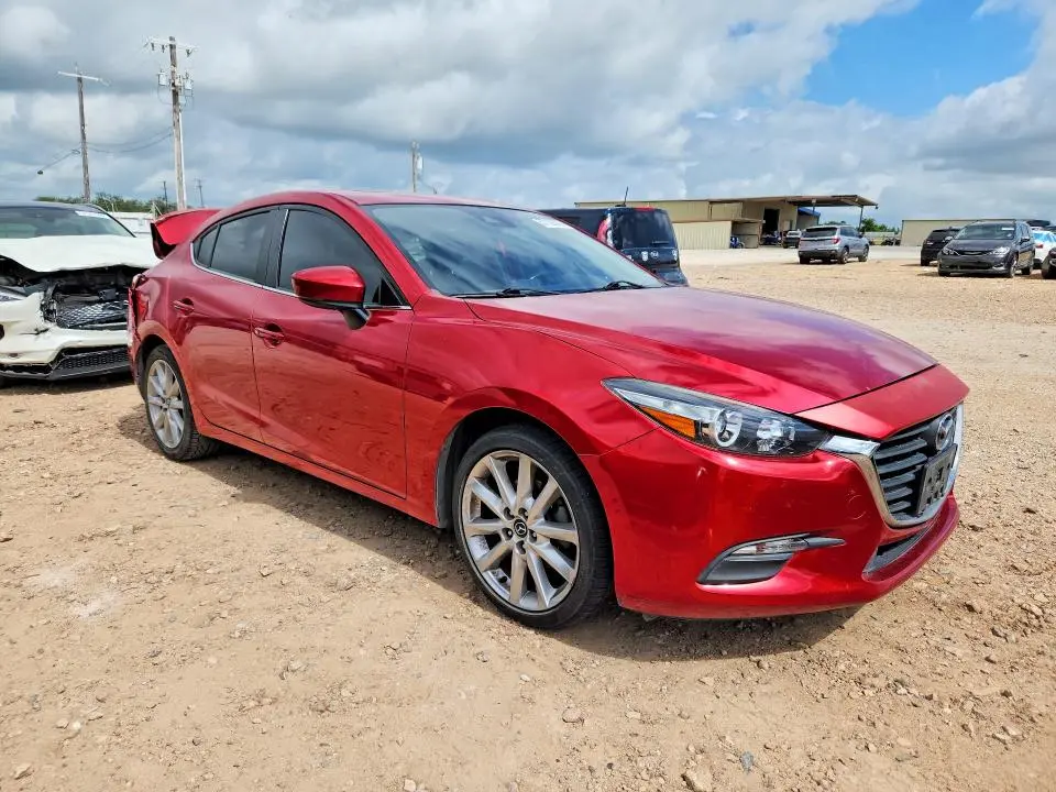 2017 MAZDA 3 TOURING  