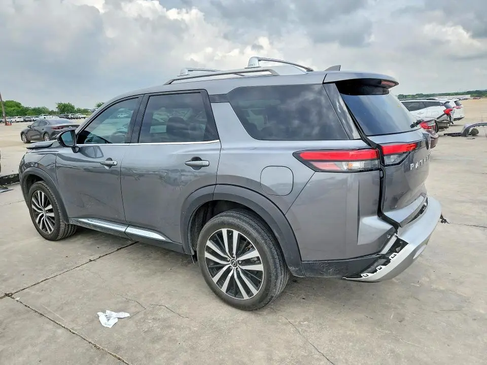 2023 NISSAN PATHFINDER PLATINUM  