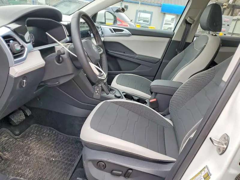2025 VOLKSWAGEN TAOS SE  