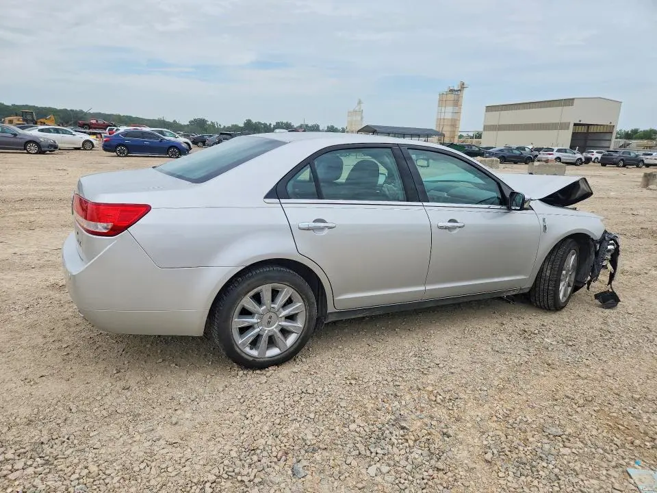 2010 LINCOLN MKZ   