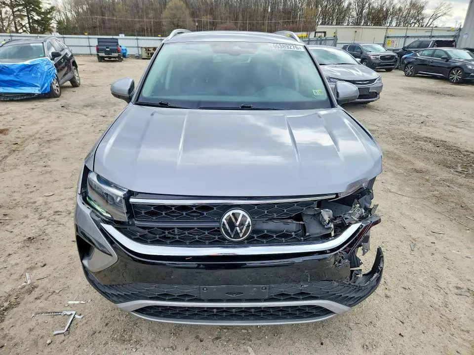 2024 VOLKSWAGEN TAOS SE  