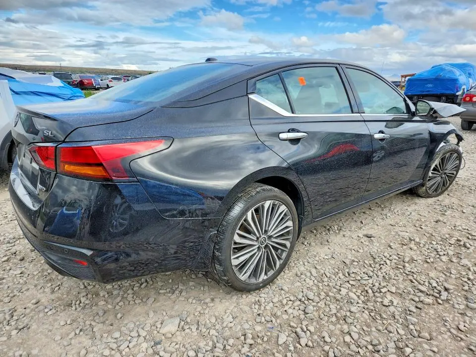 2024 NISSAN ALTIMA SL  