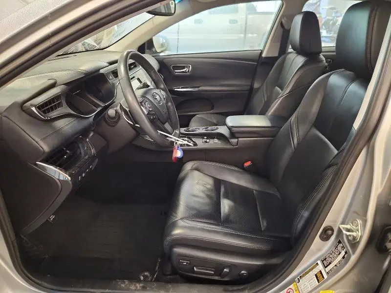 2016 TOYOTA AVALON LIMITED  