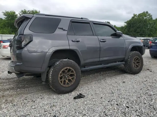 2023 TOYOTA 4RUNNER SE  